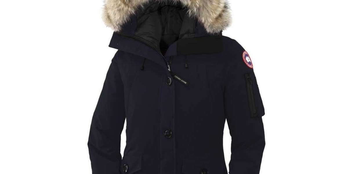 Canada Goose Outlet front